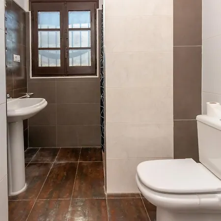 Masia Garriga, Casa Gran * Girona