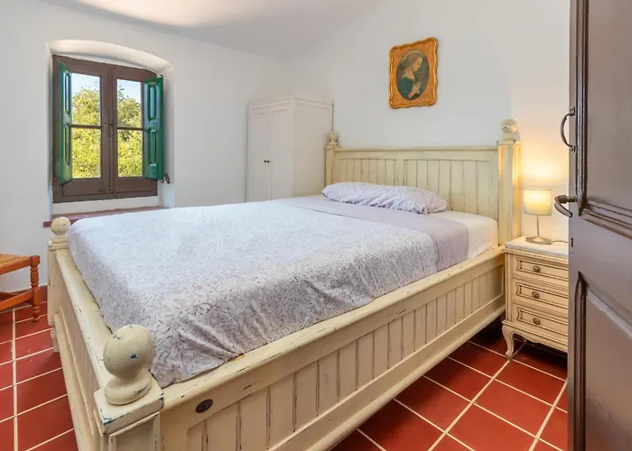 Masia Garriga, Casa Gran Vakantiehuis Gerona